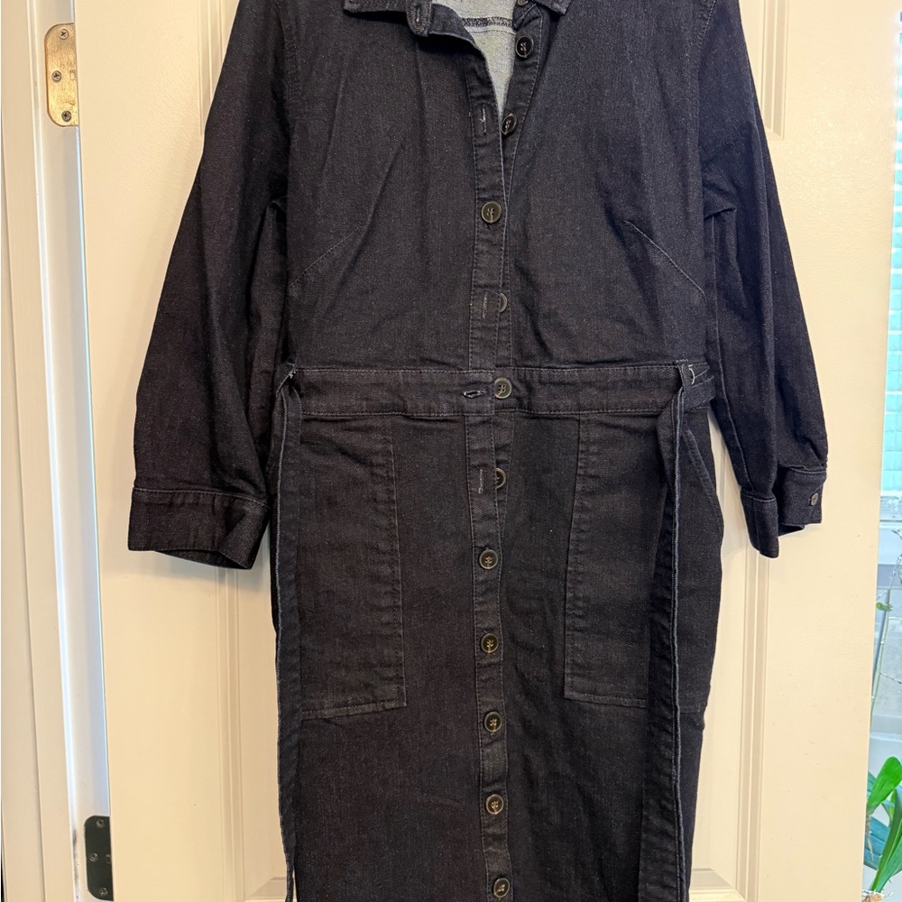 Dark blue denim Ann Taylor Button-Up Dress with pockets. Great for fall!